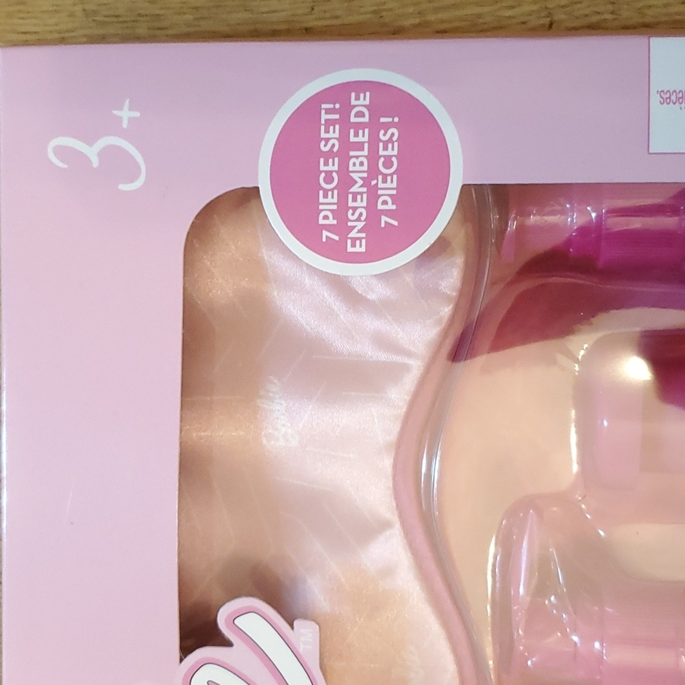 NEW BARBIE 7 piece Spa Set - Picture 3 of 5